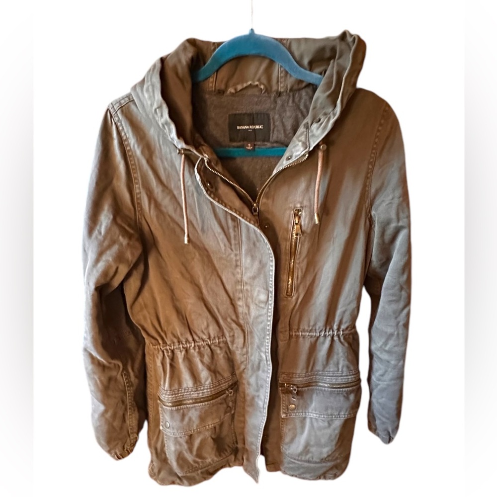 Banana Republic size small olive green hooded twill Adirondack barn jacket .